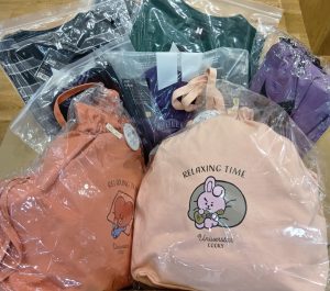 BTSのTシャツやブランケットなどを買取