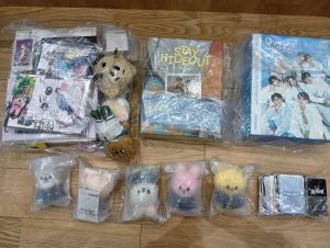 Stray Kidsグッズのトレカ、ぬいぐるみなど買取