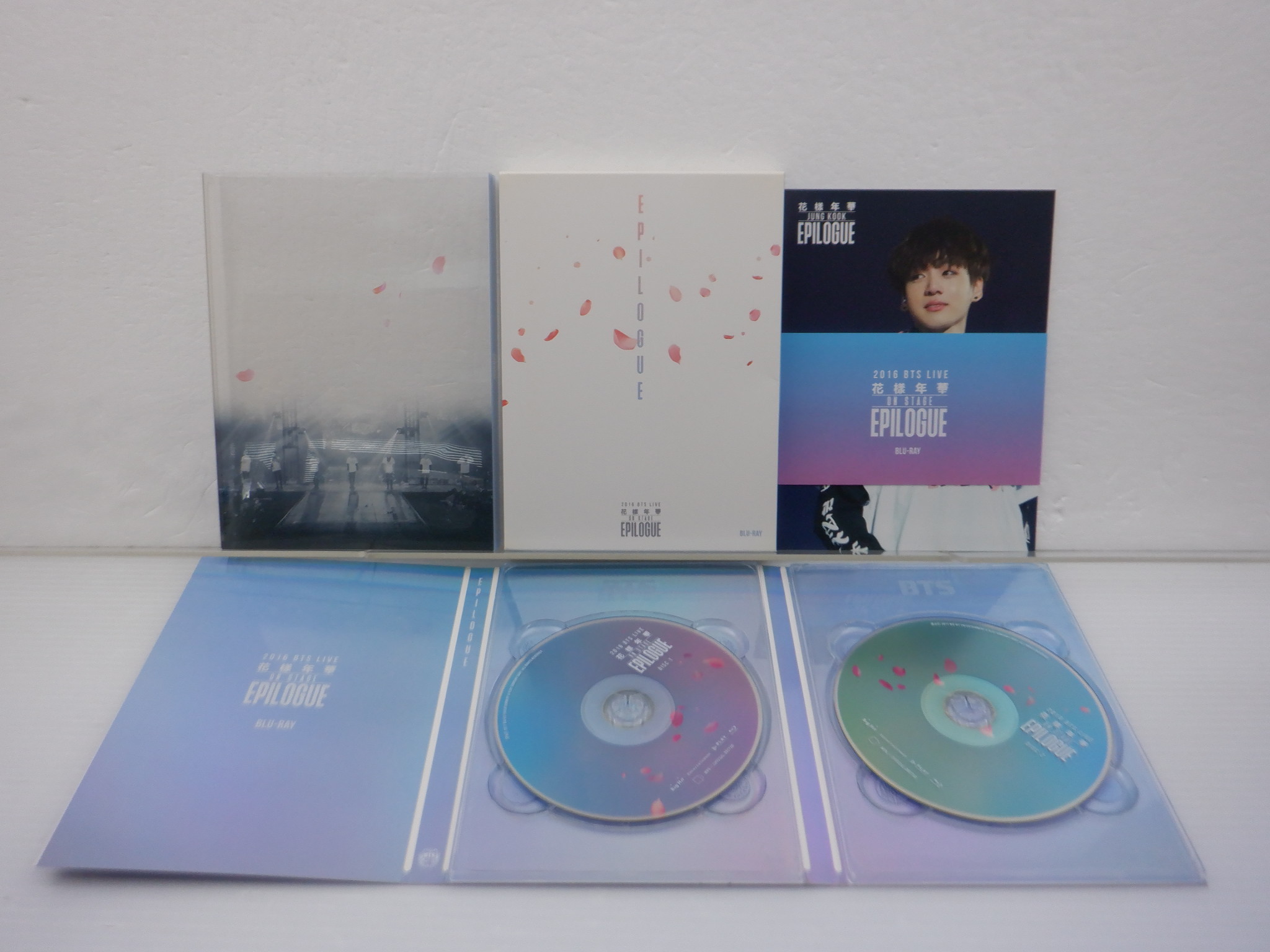 BTS Blu-ray 2016 BTS Live 花様年華 on Stage: Epilogue Concert ＜初回生産限定盤＞ 輸入盤 ライブ ブルーレイ