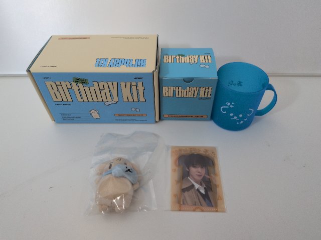 ATEEZ YUNHO HAPPY BIRTHDAY KIT YUNHO ユンホ ユノ アチズ センイル